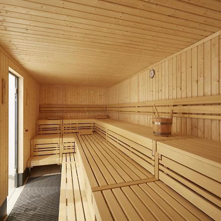 Reetland Am Meer - Premium Reetdachvilla Mit 2 Schlafzimmern, Sauna Und Kamin E04 Dranske Dış mekan fotoğraf