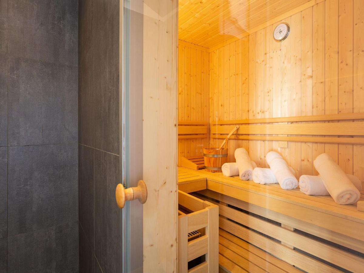Reetland Am Meer - Premium Reetdachvilla Mit 2 Schlafzimmern, Sauna Und Kamin E04 Dranske Dış mekan fotoğraf