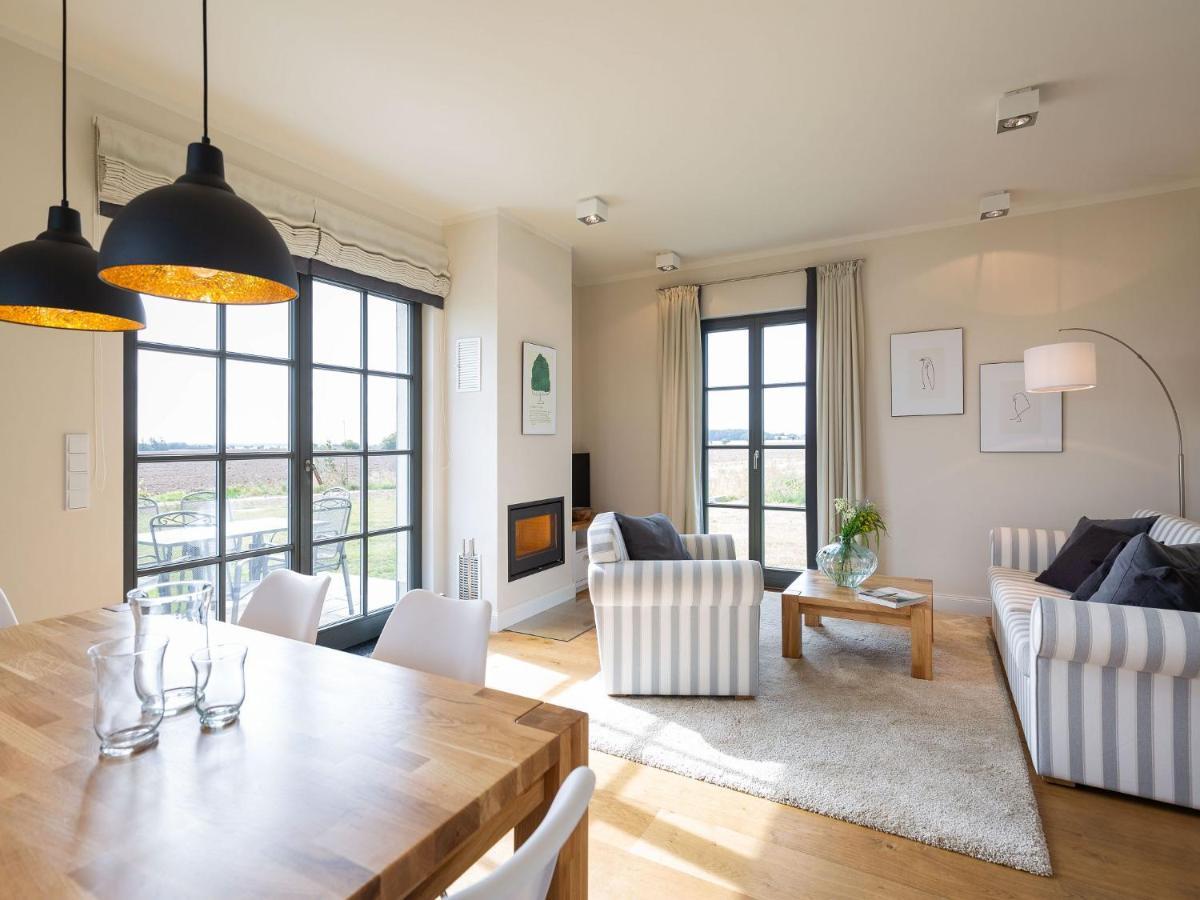Reetland Am Meer - Premium Reetdachvilla Mit 2 Schlafzimmern, Sauna Und Kamin E04 Dranske Dış mekan fotoğraf
